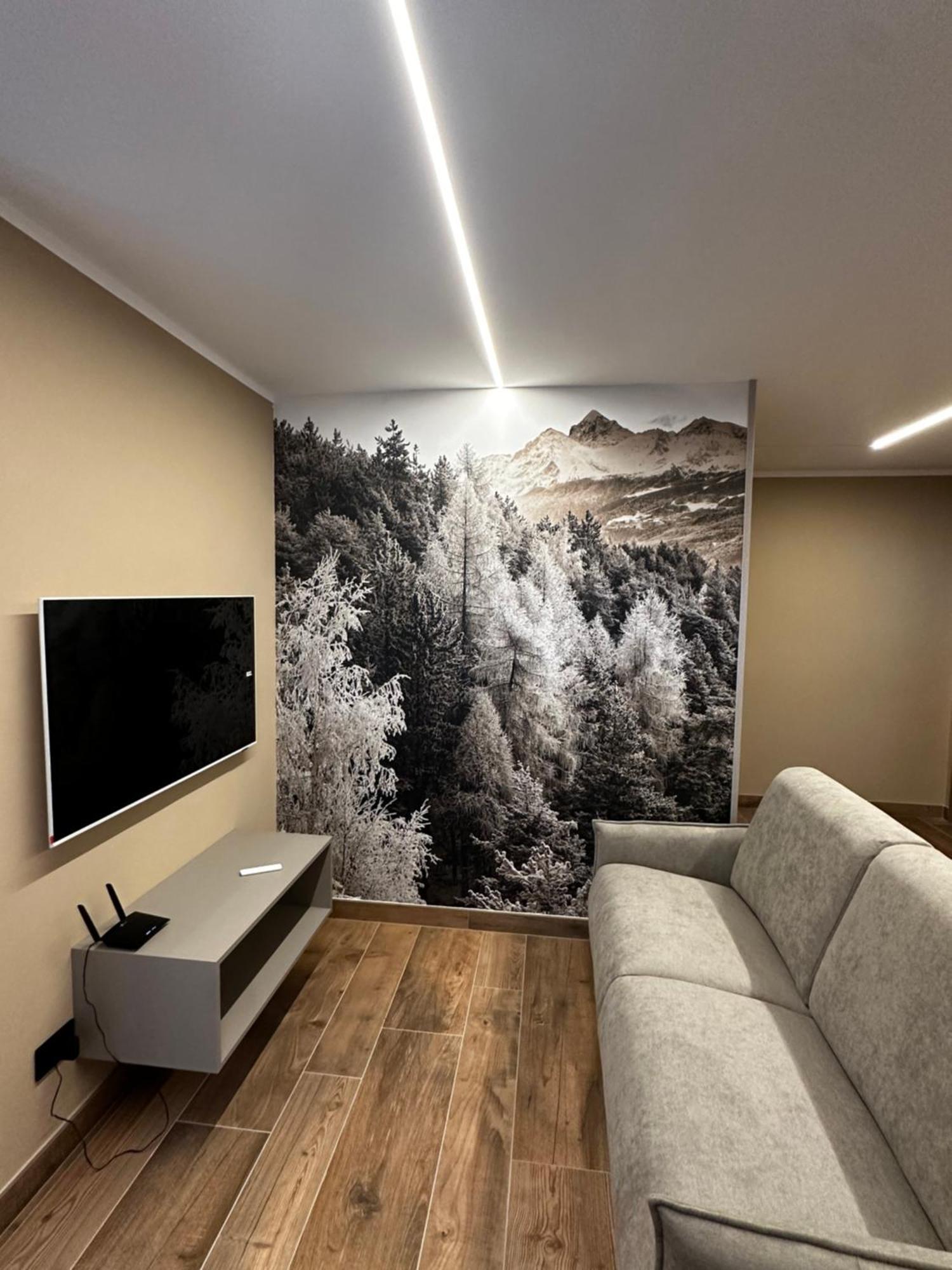Aosta Center Holidays Apartments Bagian luar foto
